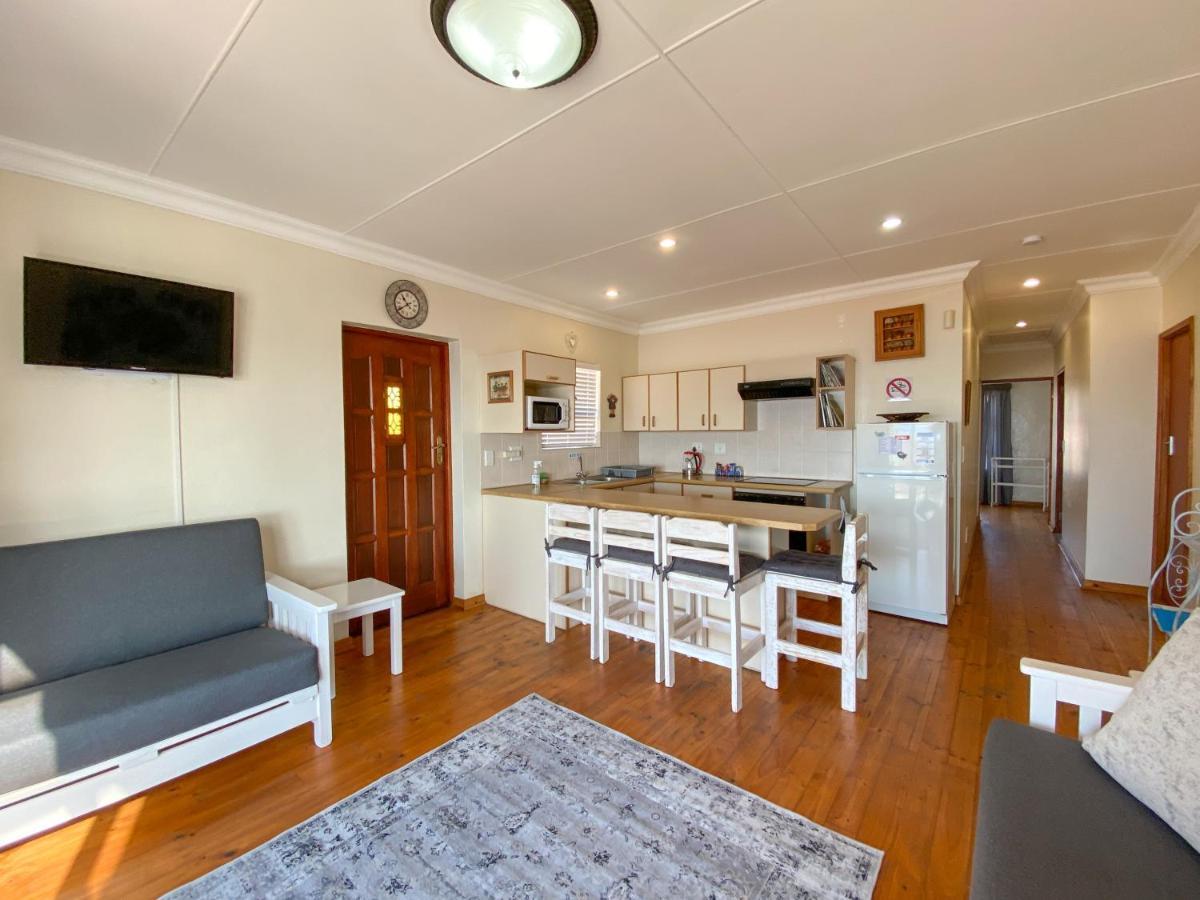 Bob Bouwer Sea View Apartment Bayview Екстериор снимка